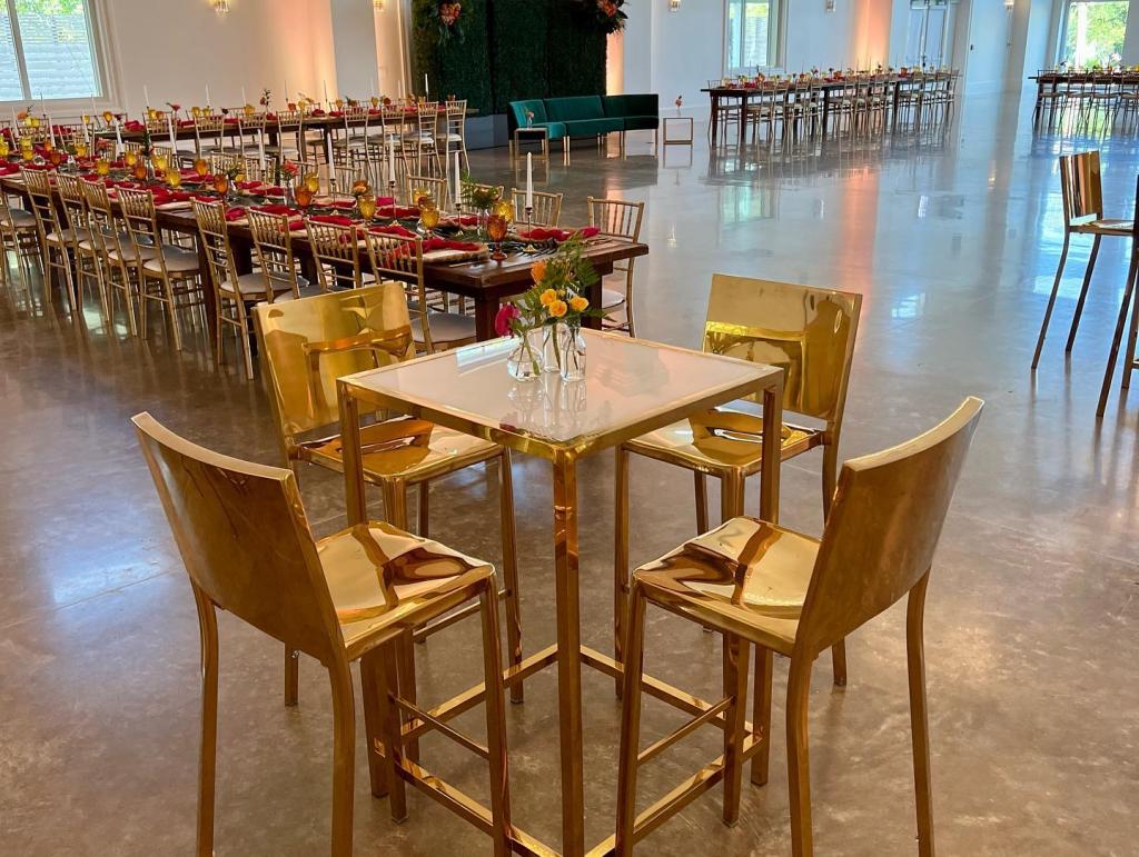 table and chair rentals